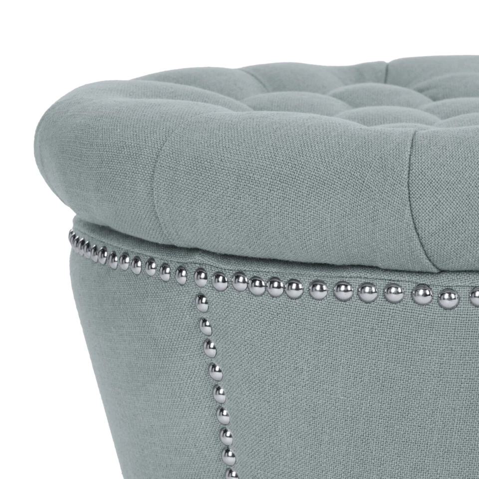 Cabeza de clavo plateada otomana SAFAVIEH Vanessa | azul cielo | Foto 4 de 4