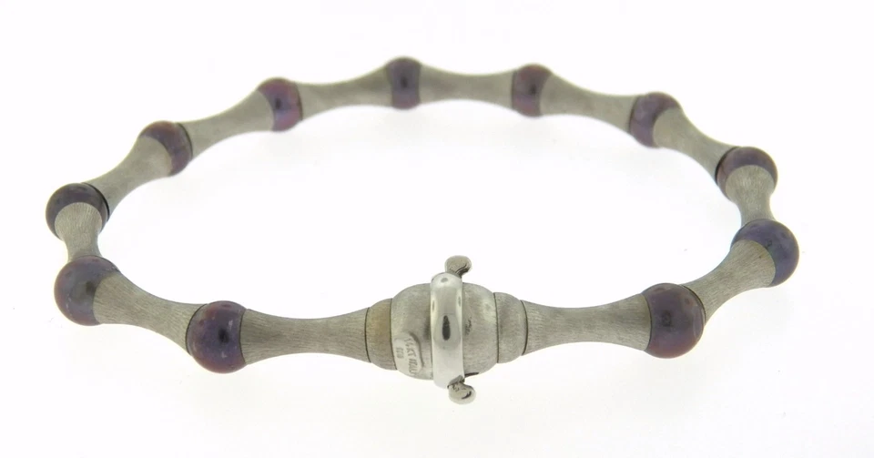 Pulsera de perlas negras moradas de oro blanco de 14K de 6 mm  Foto 2 de 4