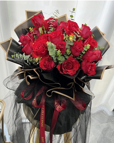 Flower Wrapping Paper Golden Edge Waterproof Bouquet Paper 22.8x22.8 inch 20pcs - Picture 4 of 6