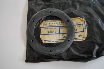 Horn Gasket – Vintage Vespa / Scooter Replacement Part – Scooter Works 88590285