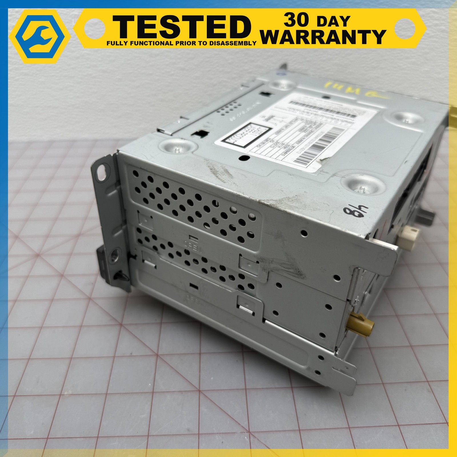 14-17 MASERATI GHIBLI HEAD UNIT COMAND FM CD AUDIO OEM