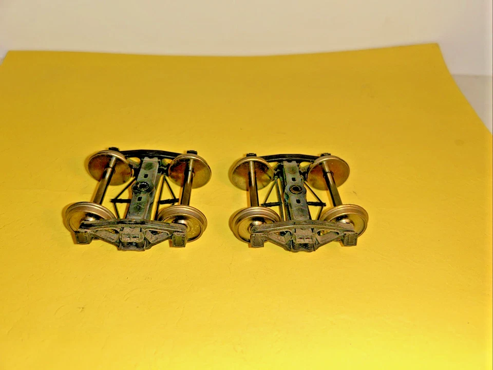 1 pr. Classic Intermountain 'O' Scale 2 Rail Bettendorf Trucks W/Metal Wheels - Image 2 of 4