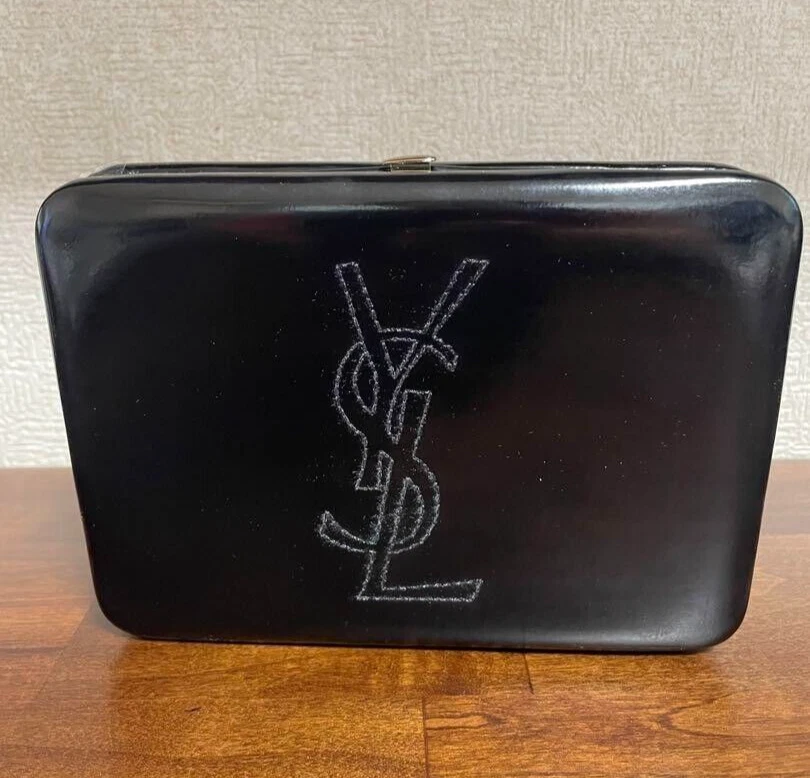 How To Convert A YSL Clutch Into a Crossbody Bag - Fly Fierce Fab