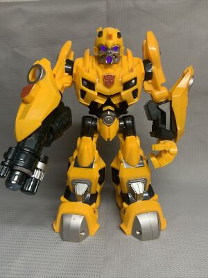 Hasbro Transformers Bumblebee 10.5in Talking Action Figure 2009