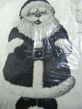 Rug Crafters Making Cut-Out Tuft n'Tie Kris Kringle Christmas Santa Claus 1977