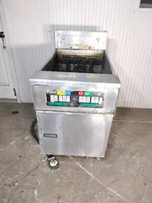 Pitco Solstice 60 Pound Electric Fryer - # SFSE184