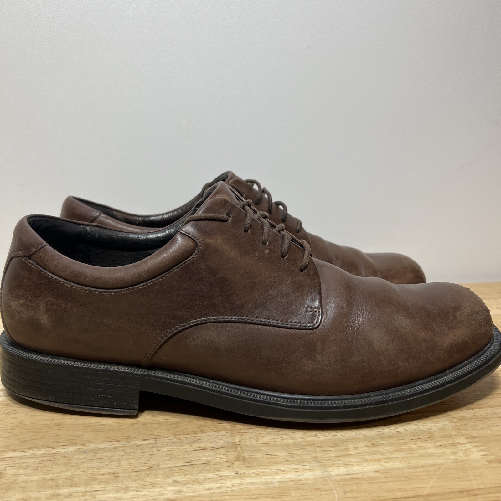 SAOLA Rockport Oxford APM2031C marrone pelle abito casual scarpe stringate da uomo 13 M