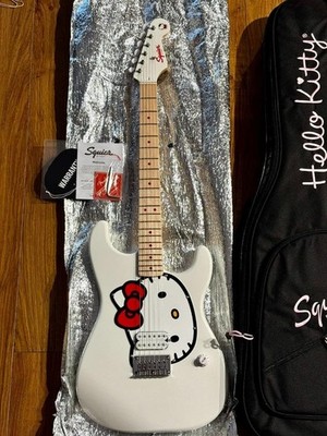 Squier by Fender Limited Edition Hello Kitty Stratocaster White