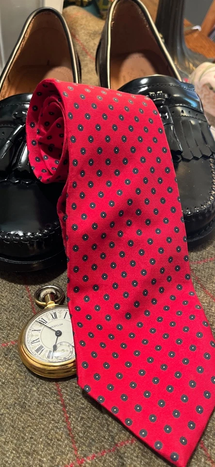 EXCELENTE CORBATA GEOMÉTRICA WEMBLEY 100% SEDA TEJIDA ROJA (ORO AZUL) PARA HOMBRE Foto 2 de 4