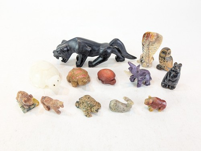 #ad 13 Miniature Hand Carved Stone And Alabaster Animals Mixed Lot $35.00