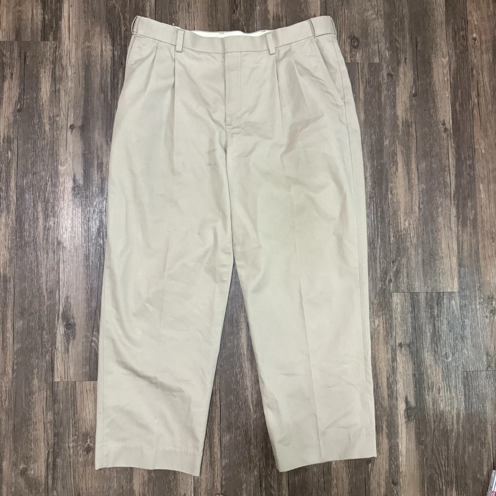 LL Bean Comfort Waist Chino Clark Pants Men’s 36x28 Khaki Cotton Preppy Pleated