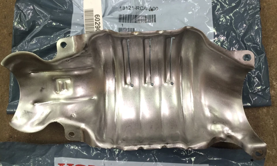 Оригинальные теплозащитные экраны каталитический преобразователь переднего отсека двигателя Honda V6 от оригинального производителя - Изображение 3 из 4