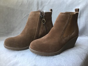 ladies boots with memory foam insoles