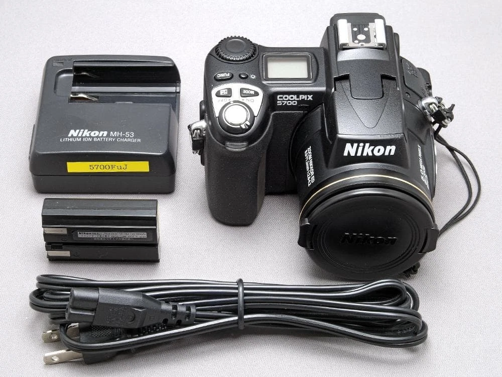 Nikon COOLPIX 5700 Digital Cameras for Sale | Shop New & Used