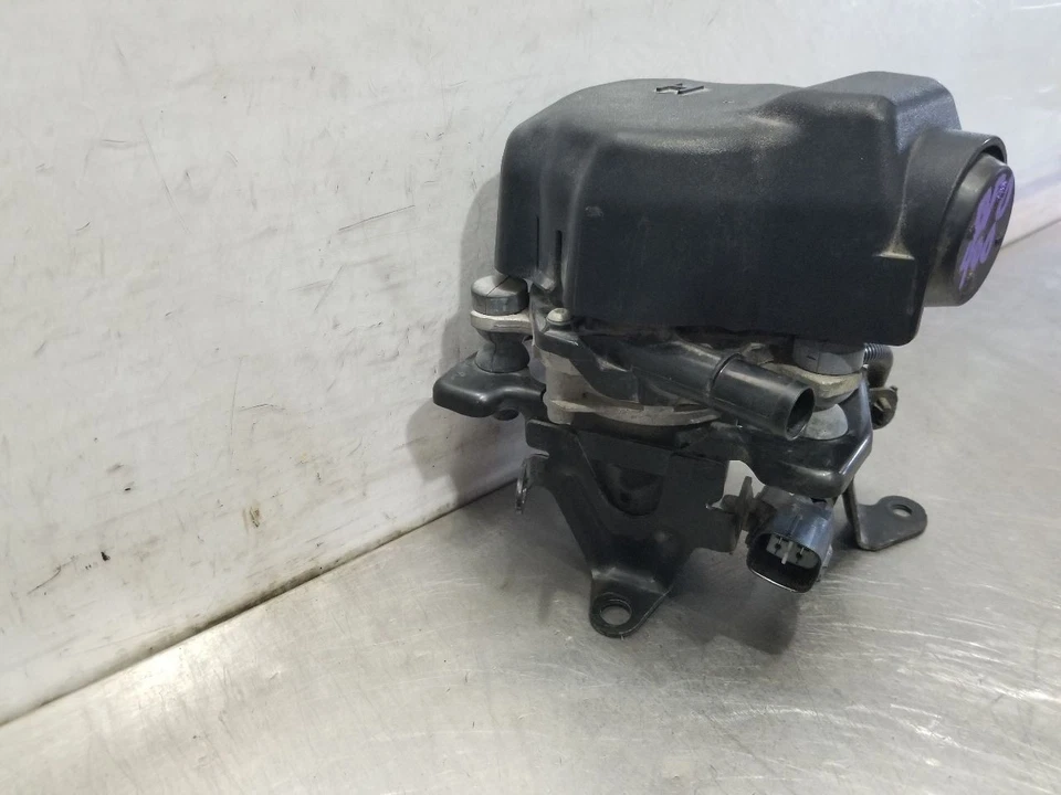 Toyota 4 Runner Limited 16 2016 bomba de inyección de aire de 4,0 L  Foto 3 de 4