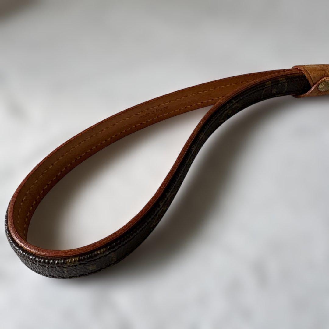 LOUIS VUITTON ブラウンレザーリード LOUIS VUITTON Dog Leash Monogram Leather Brown Gold Hardware