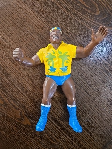 Vintage 1986 SD SD JONES WWF Superstars 8 Figure L...