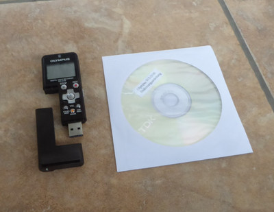 Olympus WS-210S digital voice recorder / dig. Sprachrekorder / Diktiergerät