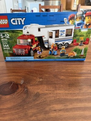 LEGO City: Pickup & Caravan (60182)