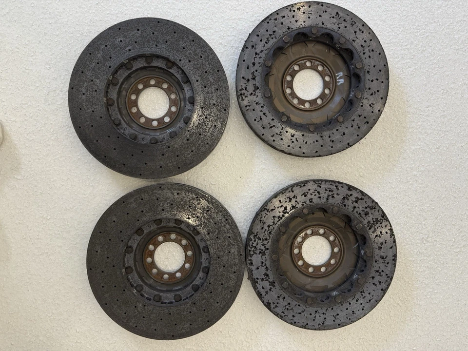 Комплект передних и задних тормозных дисков Ferrari 488 Challenge - Изображение 2 из 2