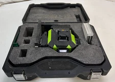 Huepar Tools Horizontal & Vertical Laser Level 704CG Kit W/Case & Accessories