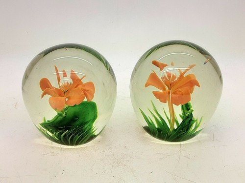 Vintage Unique Glass Paperweight Orange Flowers 2 3/4"" RARE! GORGEOUS - Picture 2 of 6