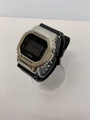 CASIO G-SHOCK GM-5600-1JF Black Resin Quartz Digital Watch CASIO G-SHOCK GM-5600-1JF Black Resin Quartz Digital Watch