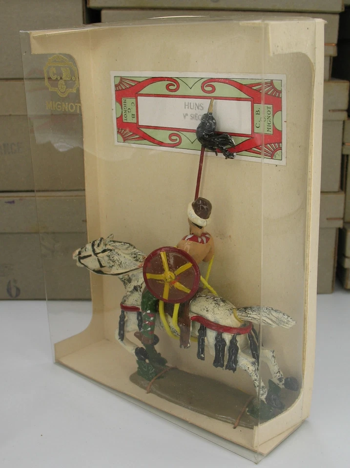 Soldado montado CBG Mignot Huns 1950 plomo nuevo en caja original hecho en Francia 1:32 en caja e Foto 4 de 4