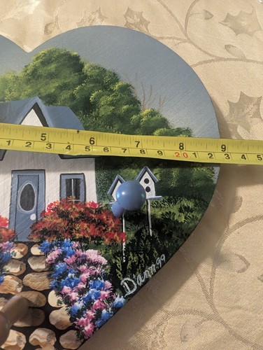 Vtg 3 Peg Wooden Wall Heart Tole Painted With Cottage Bird Houses Signed - Picture 8 of 8