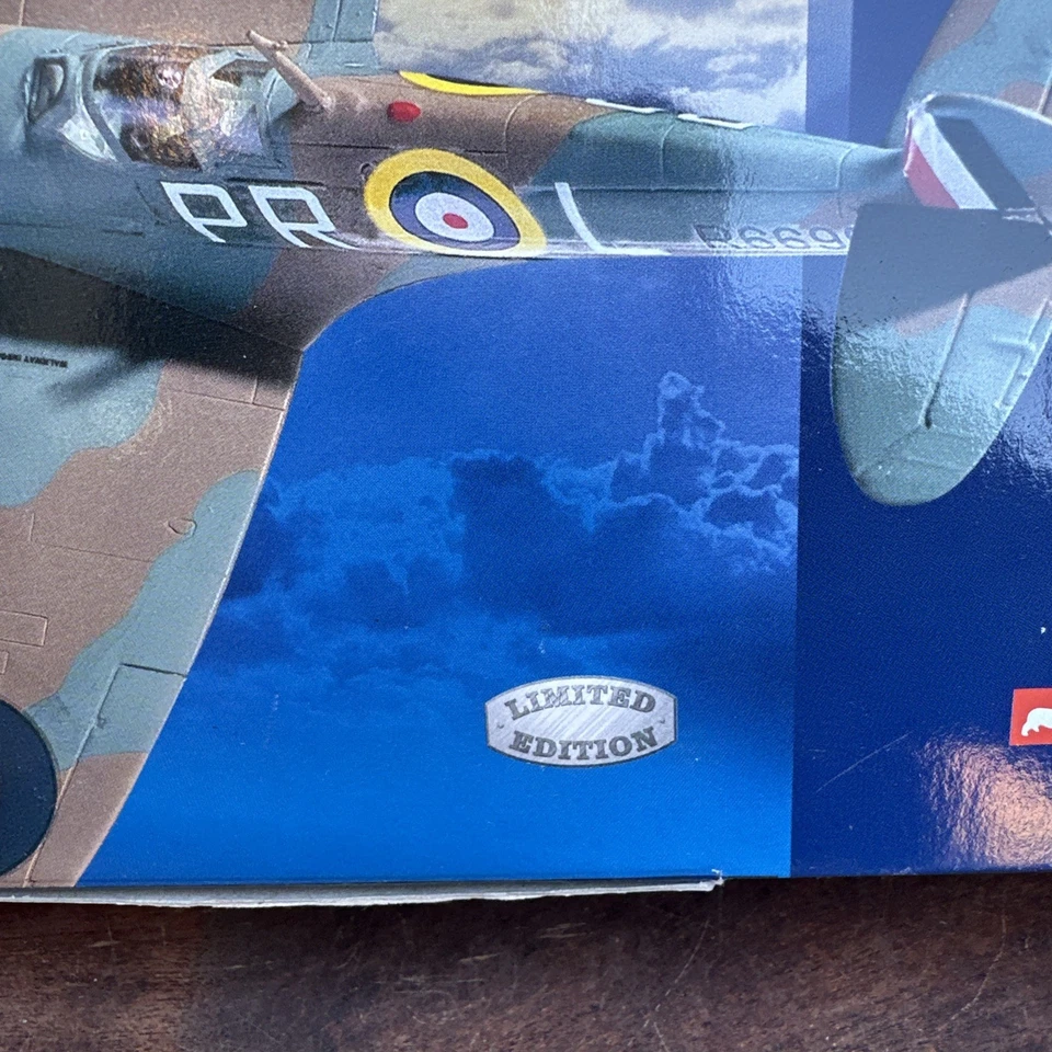 Авиационный архив Corgi Supermarine Spitfire MK1 Messershmitt BF 109E Великобритания WW2 - Изображение 4 из 4