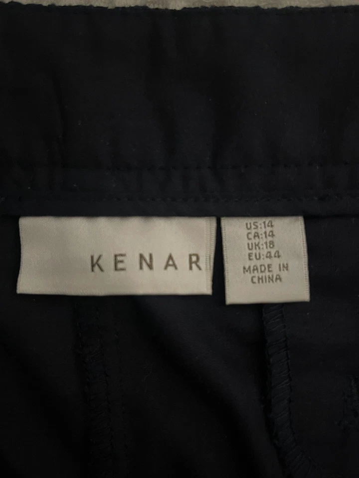 Pantalones Cortos Kenar de Encaje para Mujer 14 Azul Marino Frontal Plano Bolsillos con Cremallera W38 Foto 2 de 4