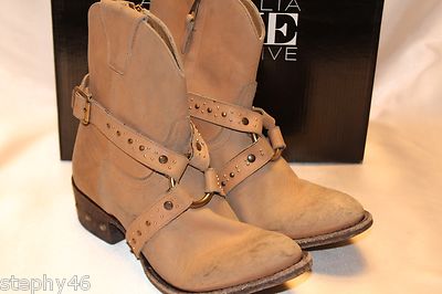 AUSTRALIA LUXE Collective Tan Leather BARRA Stud Western Cowboy