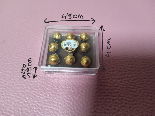 Caja De Bombones Para Muñecas Y Dioramas