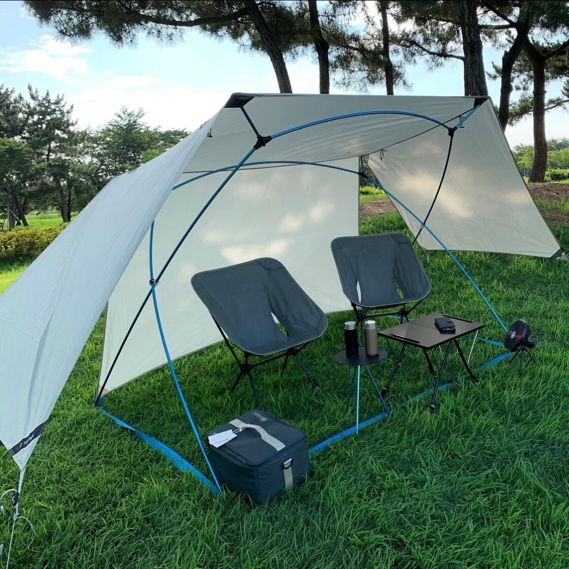 ラスト1点 Helinox  Box shade　color:sand Helinox Royal Box Review: Lightweight, Packable Box of Shade
