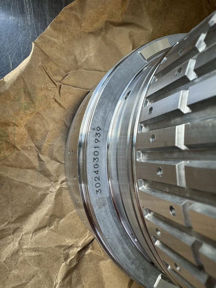 BRAND NEW FORD ORIGINAL - Hub Assembly JL3Z-7H351-B for 10R80 Auto Transmission - Image 4 of 4