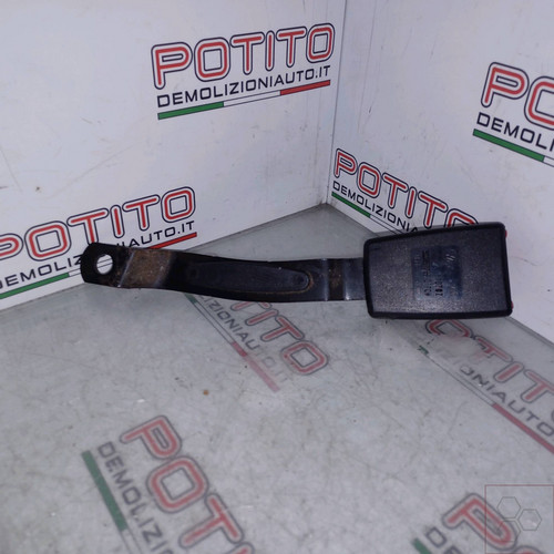 Befestigung des Sicherheitsgurtes vorn Links VOLKSWAGEN POLO (9N) 1.4 TDI (55Kw)