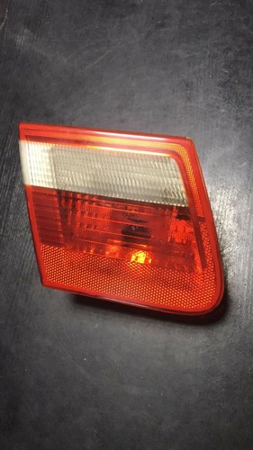 BMW 3 (E46) 2004 Heckklappe Rückleuchte links (Beifahrerseite) 8368759