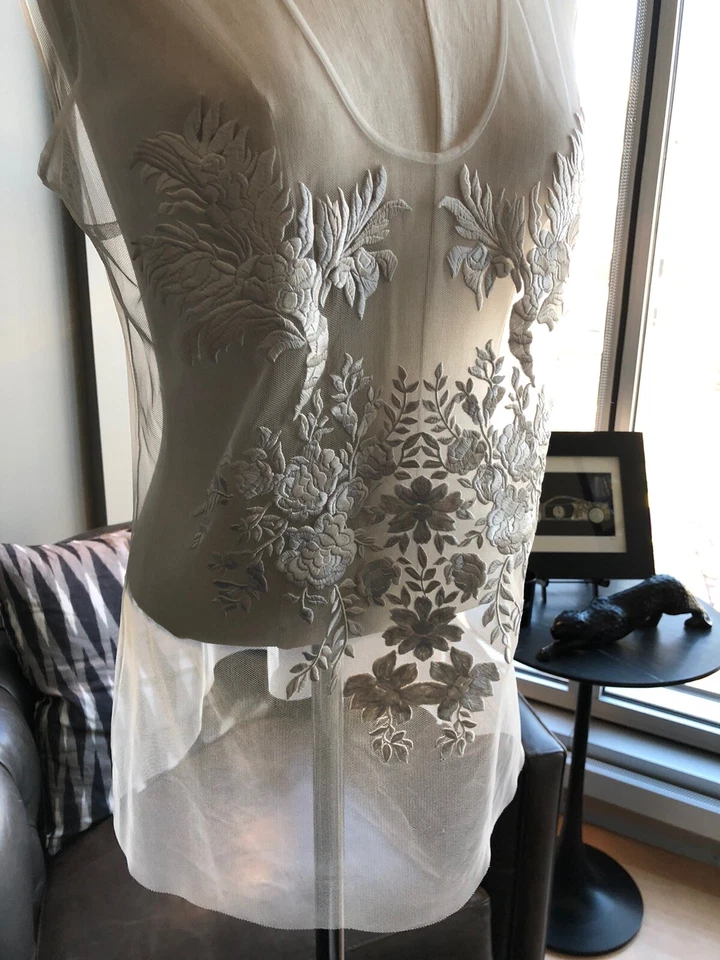 New Stella McCartney Sheer Mesh Embroidered Tank Size 46 IT MSRP $1185 - Image 2 of 4