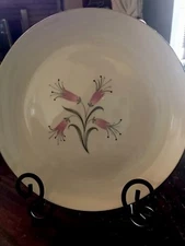 Homer Laughlin Big Pay-Off Dinner Plate 10" Purple Flower Bess Myerson MCM