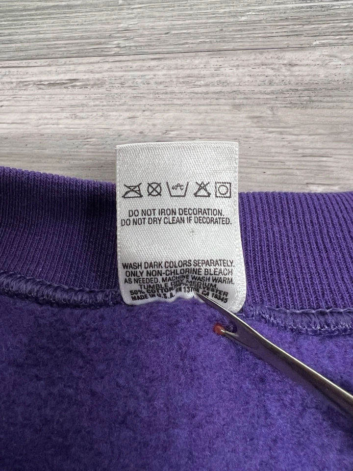 Sudadera Vintage Años 90 Cuello Redondo Blanco Mujer Púrpura Hecha en EE. UU. Talla Mediana 50/50 Foto 4 de 4