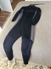 Mares 2.5mm Wetsuit   Size Small   Excellent Condition