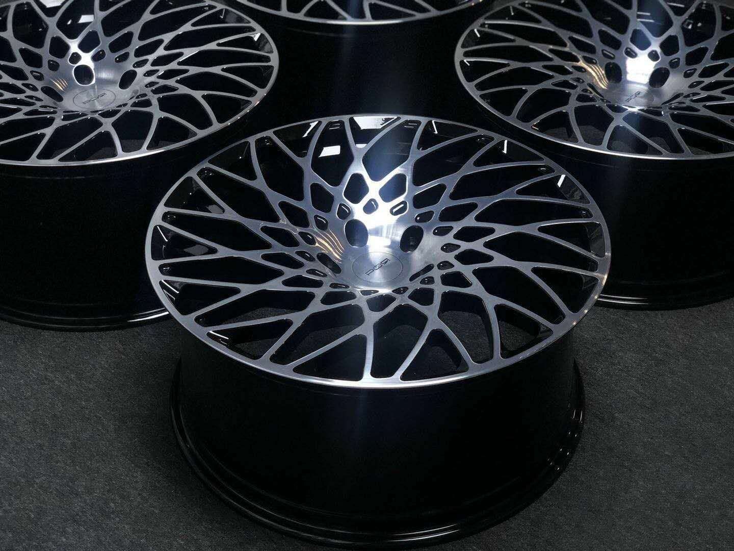Bentley Bentayga 2016-2025 Wheel