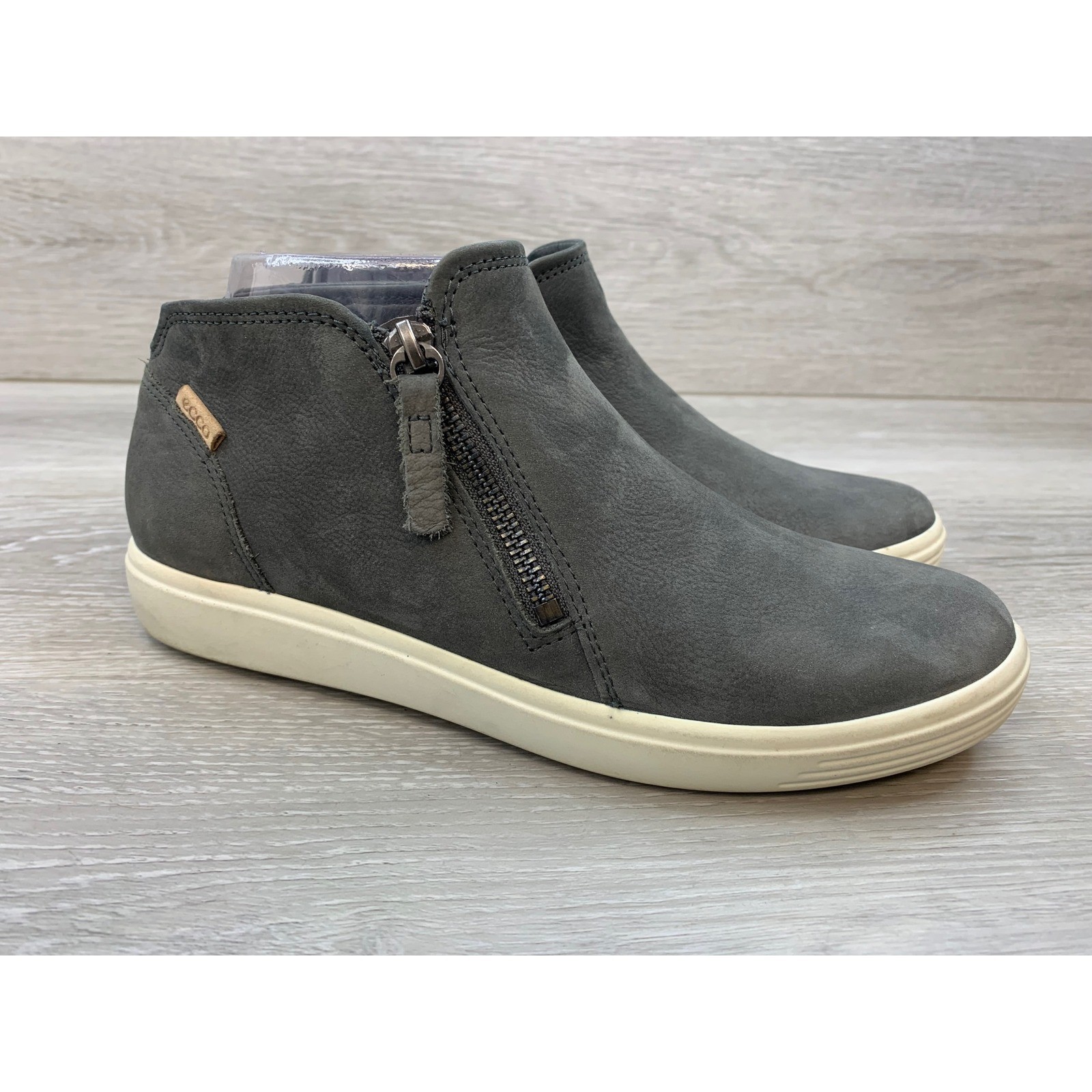 ECCO Soft 7 Tred Women's Ankle Boots Sneakers Zip Grey Nubuck Leather 7-7.5