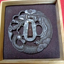 昭和レトロ　日本の伝統的な鍔◼️11個　額入り古美術骨董週末限定最終価格　刀 昭和レトロ日本の伝統的な鍔◼️11個額入り古美術骨董週末限定最終価格刀