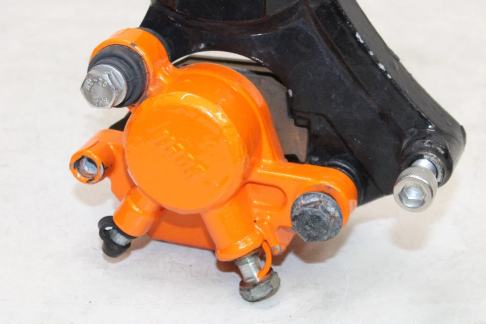 Pinza de freno trasera Buell Blast P3 2001 OEM con soporte de montaje Foto 2 de 4