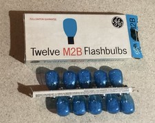 Vintage GE General M2B Flashbulbs 10 Blue Bulbs w/ original Box
