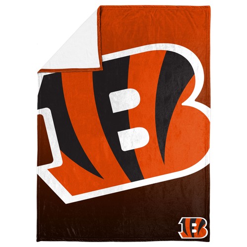 FOCO NFL Cincinnati Bengals Gradient Micro Raschel Throw Blanket, 50 x 60 - Picture 2 of 4