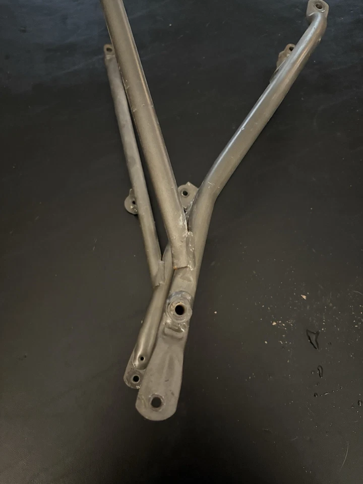 2005 年本田 CR85R CR85RB 原始设备制造商后背低音框架子框架 — 第 2/4 张图片