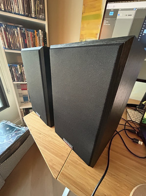 Paradigm Titan Performance Series Bookshelf Speakers - Audiophile Favorite