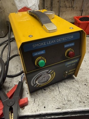 Autool SDT205 EVAP Rauch Leck Detector Smoke Leakage Nebelmaschine KFZ Diagnose